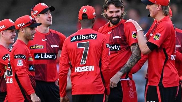 Why is Kane Richardson not playing today's BBL 12 Knockout between Melbourne Renegades and Brisbane Heat at Marvel Stadium?