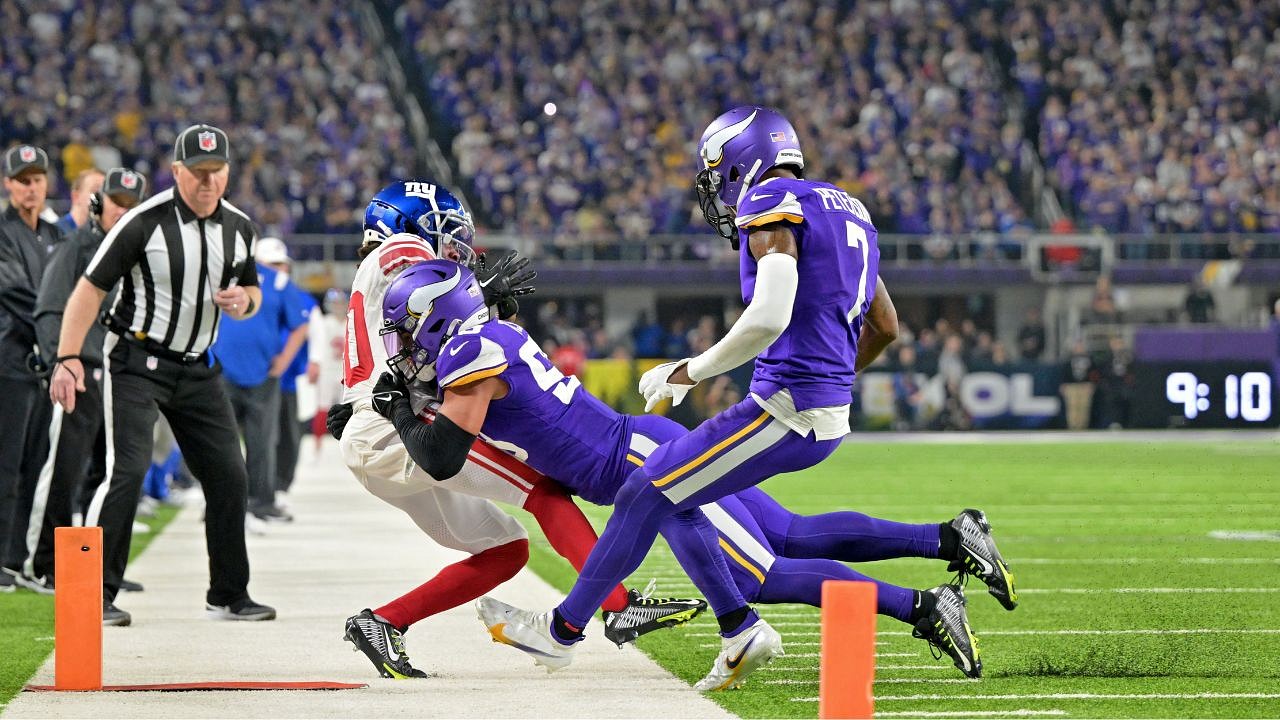 Vikings DE 'sick and tired' of NFL refs following controversial no-call on  final two-point play vs. Cowboys