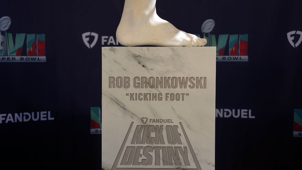 Did Gronk Make The Kick? Rob Gronkowski's $10 Million FanDuel Kick Steals  the Show at Super Bowl LVII - The SportsRush