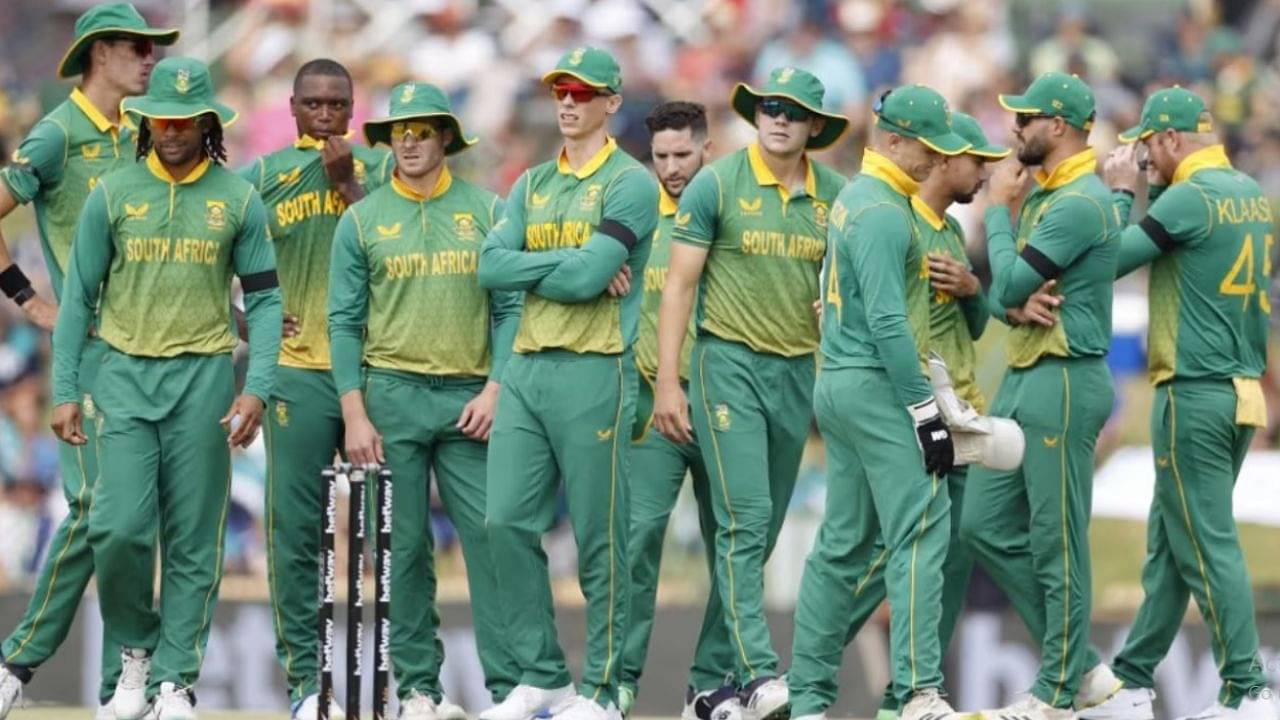 Why are the Proteas Wearing Black Armbands: Why are the South African Cricketers Wearing Black Armbands today 2023?