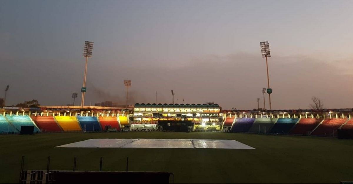 LAH vs QUE pitch report today PSL match: Gaddafi Stadium pitch report batting or bowling