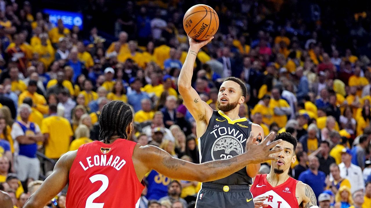 The Oracle Arena is a special place for Stephen Curry. He made a lot of memories there as a Warrior and would love to play there once again.