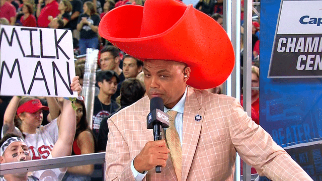 Charles Barkley Shows up in Hilariously Huge Hat to Vouch his Support for San Diego Aztecs! 