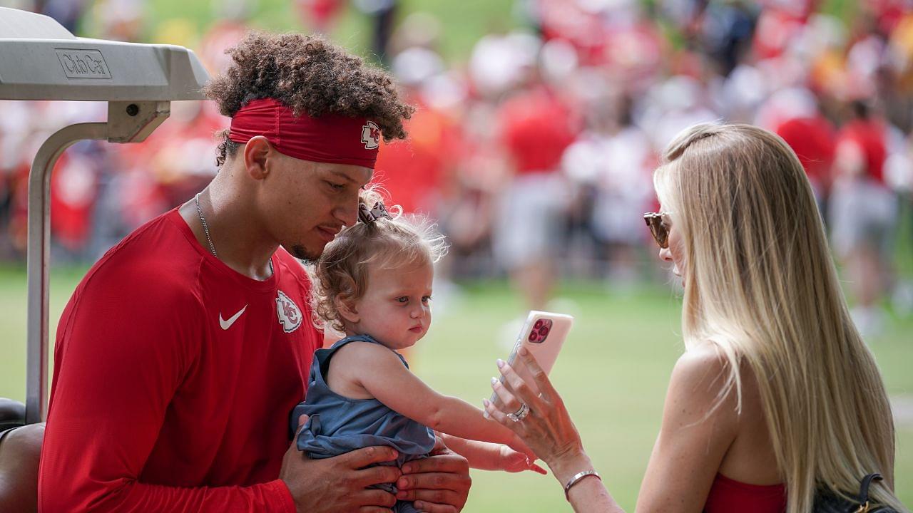 After Flaunting Her New Look in Empower Field at Mile High, Brittany Mahomes Shares Adorable Visuals of Patrick Mahomes Painting His Daughter's Nails