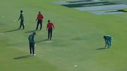 "Aur Inko Asia Cup Host Karna Hai": Fan Trolls Pakistan over 30-Yard Circle Debacle in 2nd ODI vs New Zealand