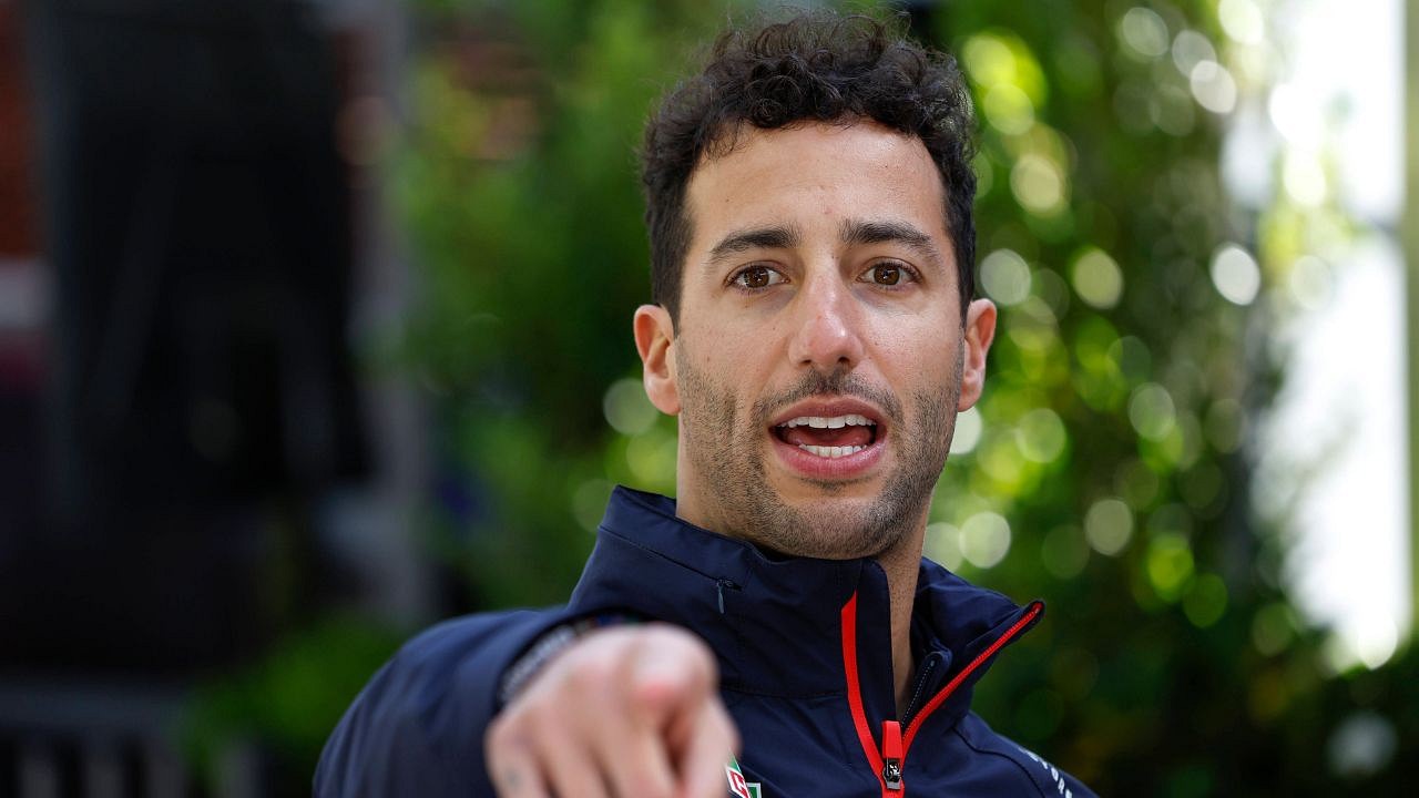 For $65, You Can Watch Daniel Ricciardo Drive a Red Bull F1 Car Around ...