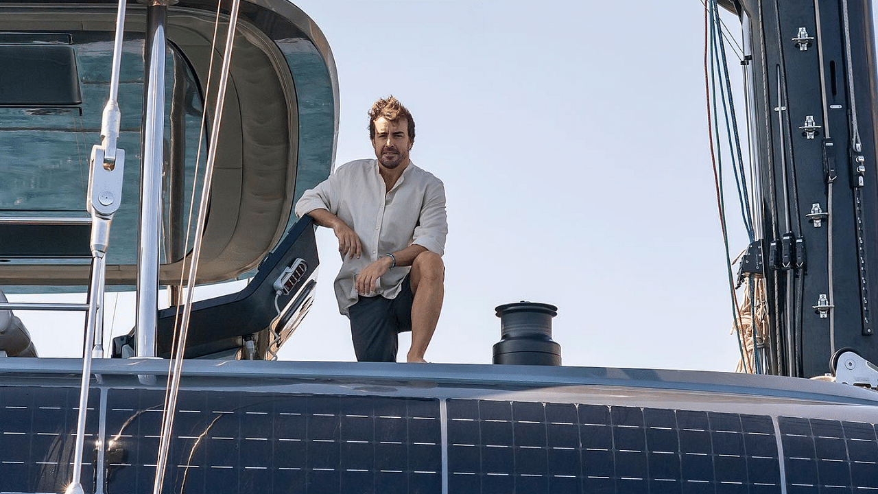 $240 Million 'El Capitan' Fernando Alonso Lives Large on $6,550,000 Superyacht