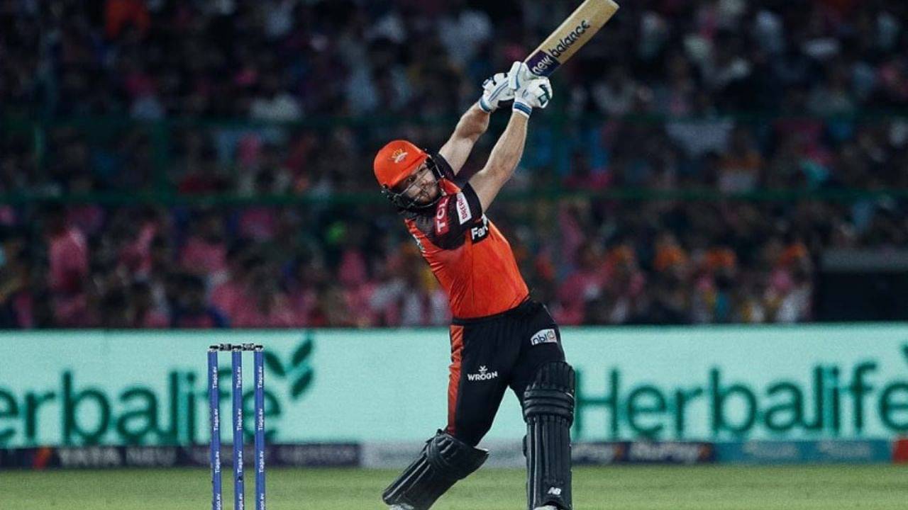 WATCH: Glenn Phillips Hits 3 Sixes in a Row off Kuldip Yadav to Win RR vs SRH Man of the Match Award Today