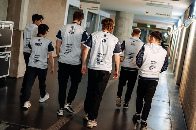 image featuring the Dota 2 p[layers of Team Liquid, who became the first team to qualify for The International 12.