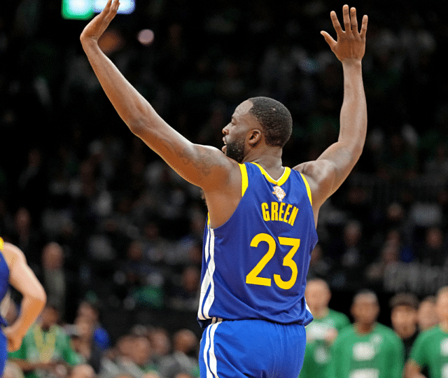 After Jimmy Butler and Co.'s ECF Win, Draymond Green Taunts 'Suffering' Celtics Fans For Back-to-back Disappointments: "Y'all Rude"