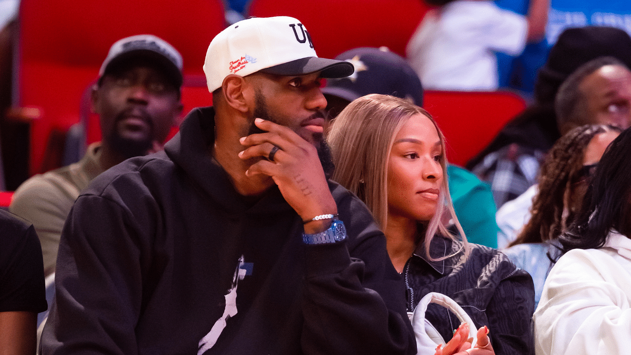 Days After Dodging All Cheating Rumors, LeBron James Seems to Endorse Snoop  Dogg's 'Attractive Teacher' Post - The SportsRush