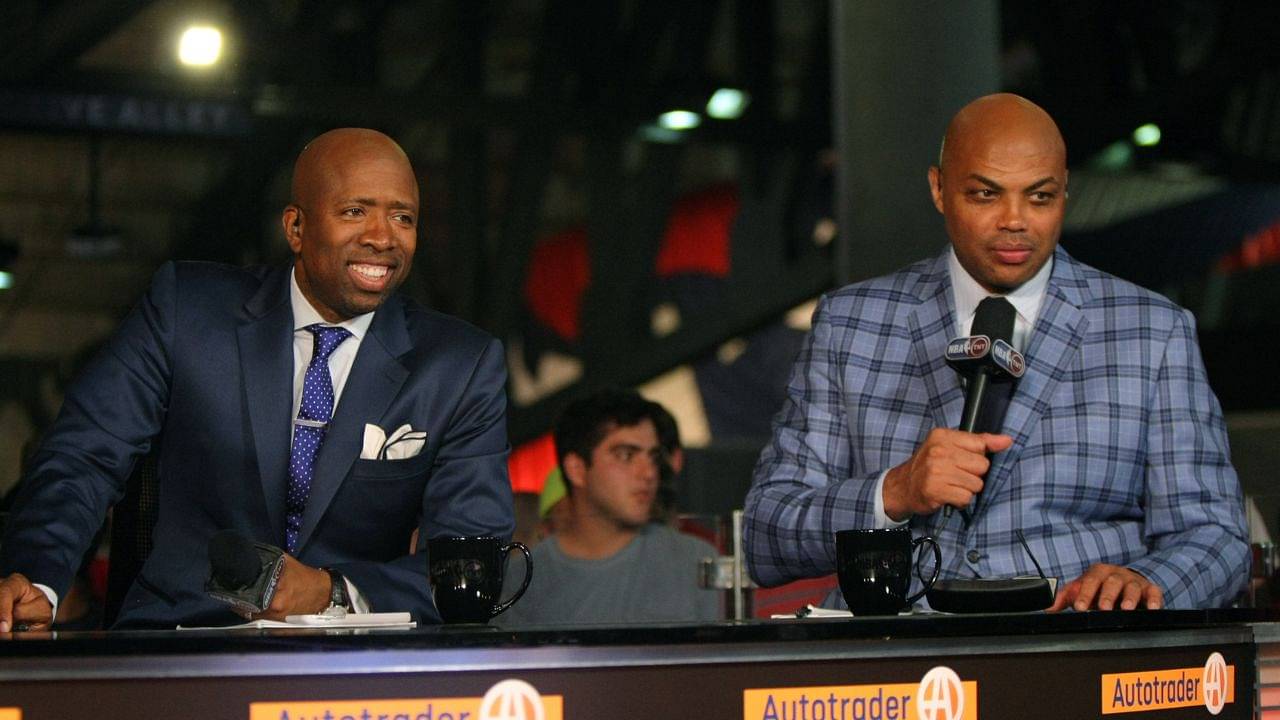Having Slyly Hidden his Own Bank, Kenny Smith Spilled Charles Barkley's $200,000,000 Paycheck: "To be Followed Home"