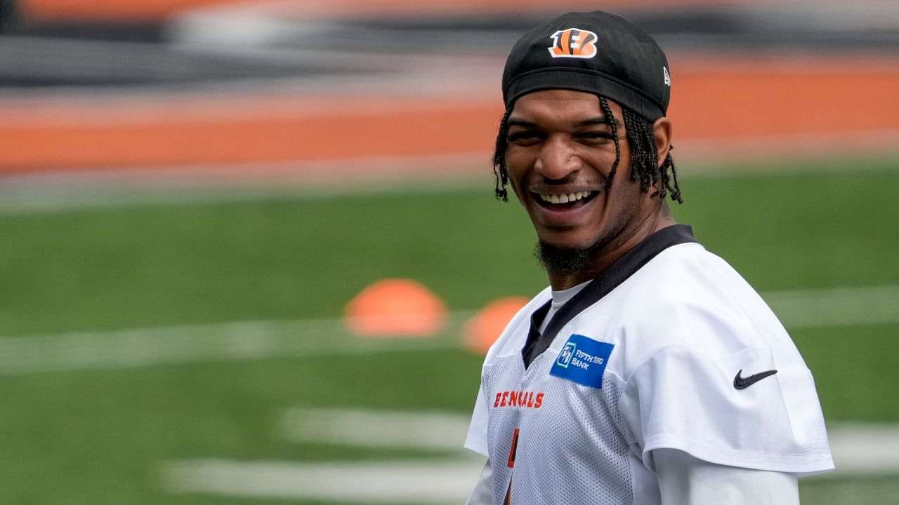 How did Cincinnati Bengals WR Ja'Marr Chase spend his first $1