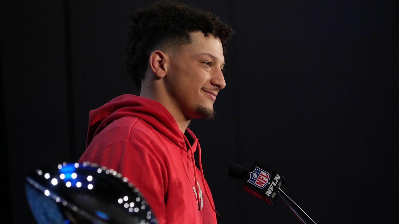 Patrick Mahomes was robbed at gunpoint in his rookie season