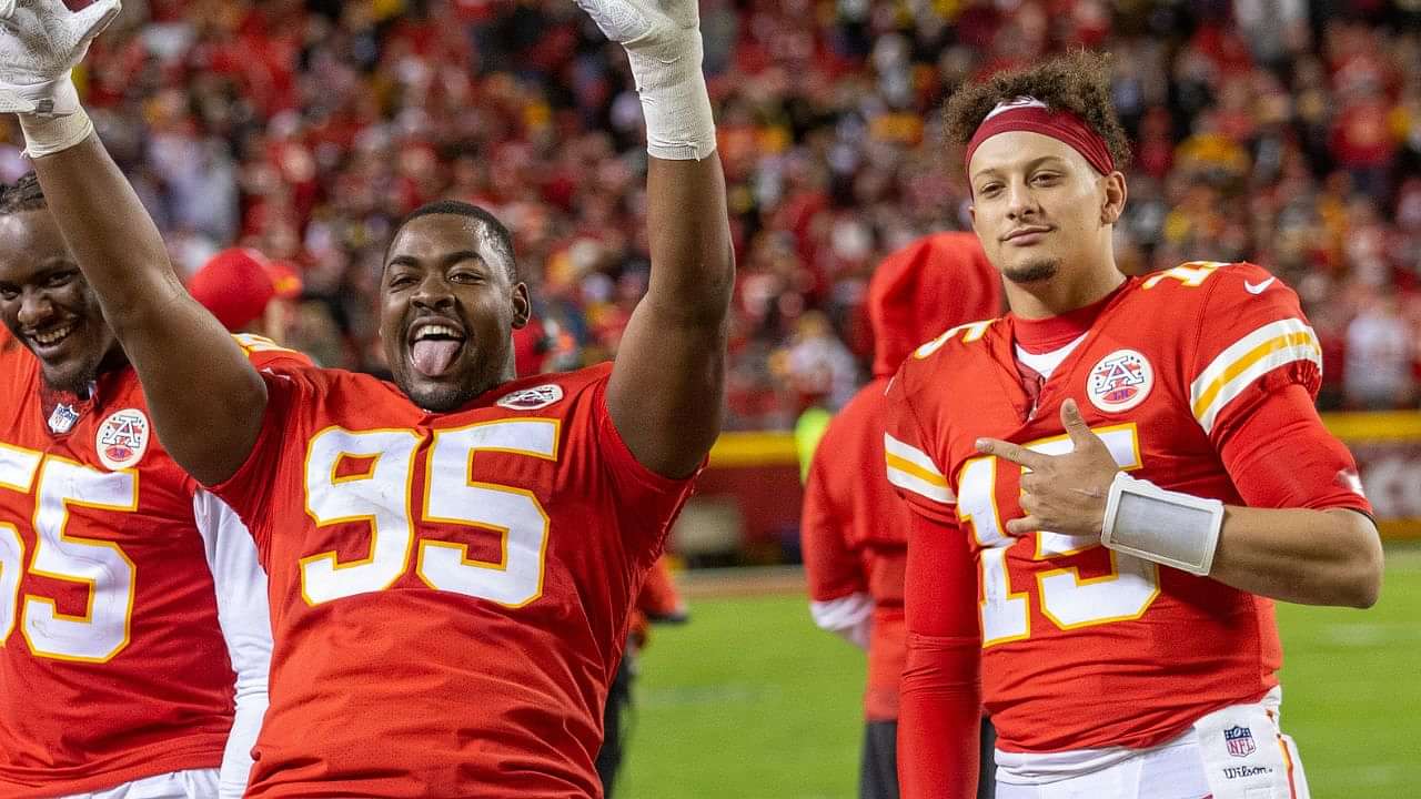 Chiefs lineman Chris Jones eager to play defensive end