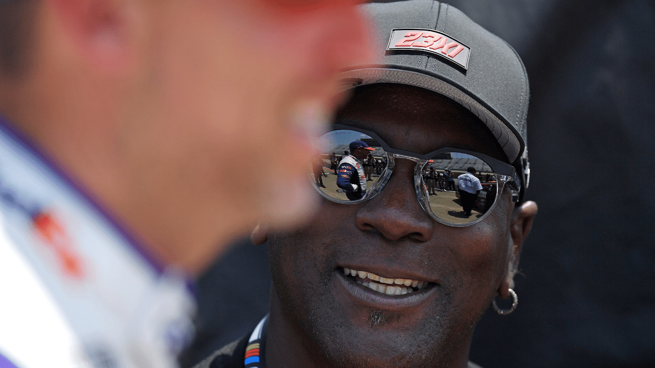 1 Year Before Winning 1st Championship, Michael Jordan Announced His Retirement Plans With Arsenio Hall: “If My Career Ends Early, I Get to Play Golf”