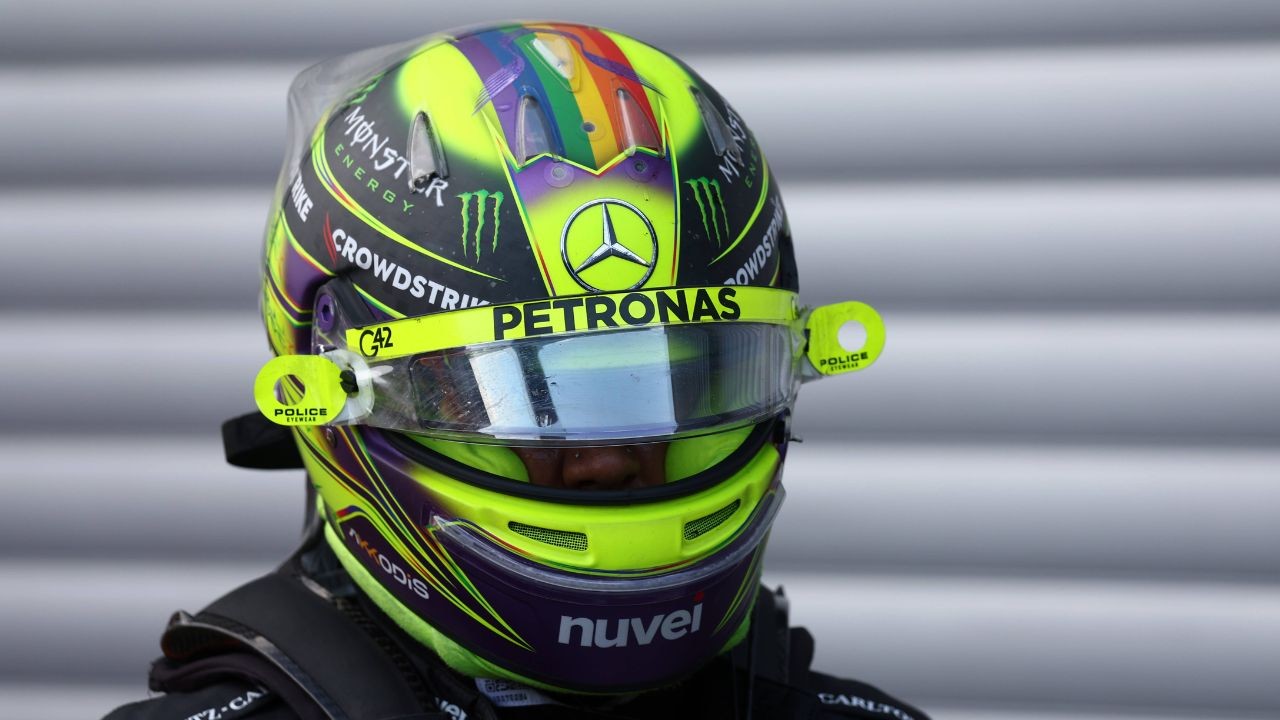 Lewis Hamilton Quotes Ayrton Senna to Defend Himself Against Brutal 5