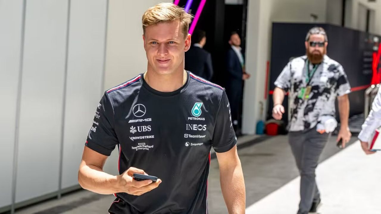 “Damn, It Probably Was a Hard Punch in Mick’s Confidence”: F1 Fans Make