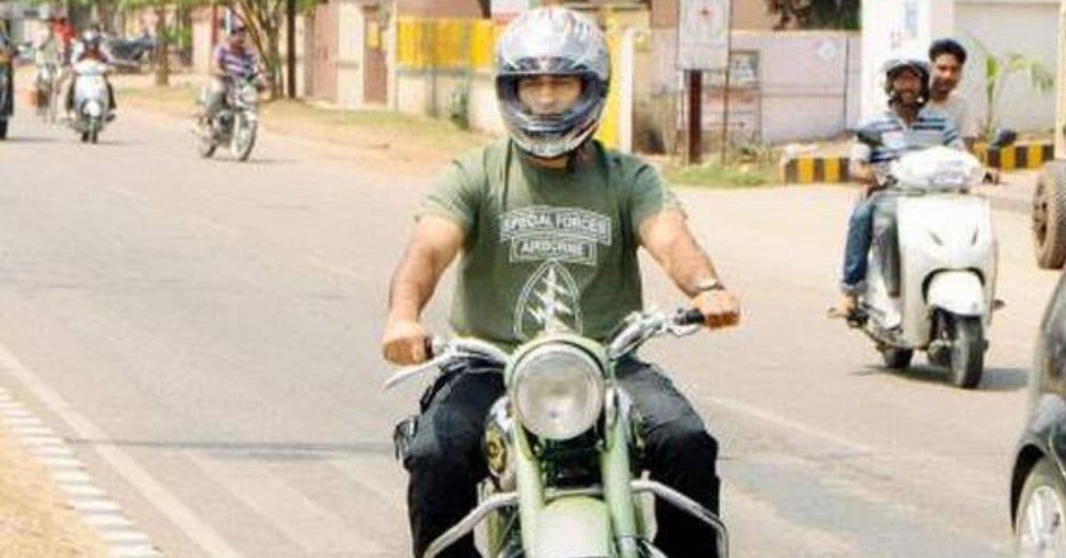 When MS Dhoni Was Fined INR 500 For Violating Traffic Rules