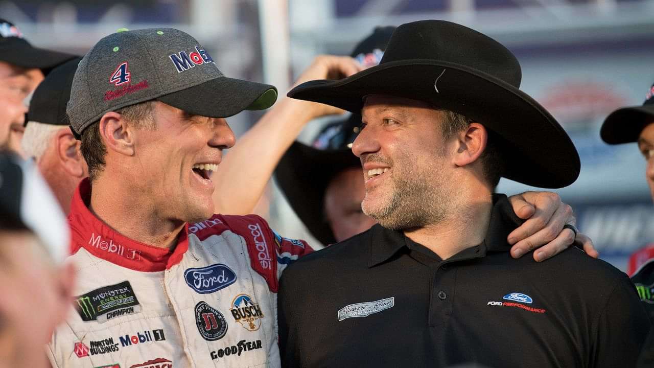 SHR celebrates Tony Stewart's third championship