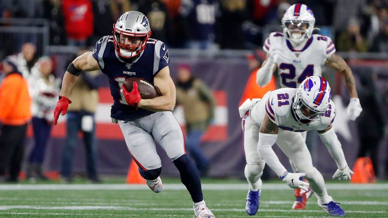 "Bills F*cking Hate Us": Julian Edelman Admits Getting Flipped Off by 3-Year-Old to 90-Year-Old Bills Fans
