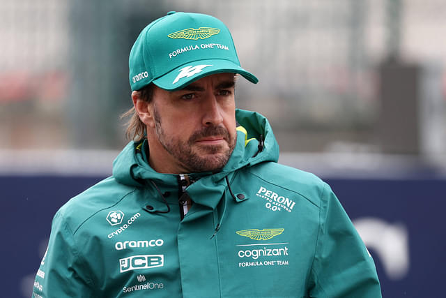 Fernando Alonso Handed Bad News on a Silver Plate by Aston Martin