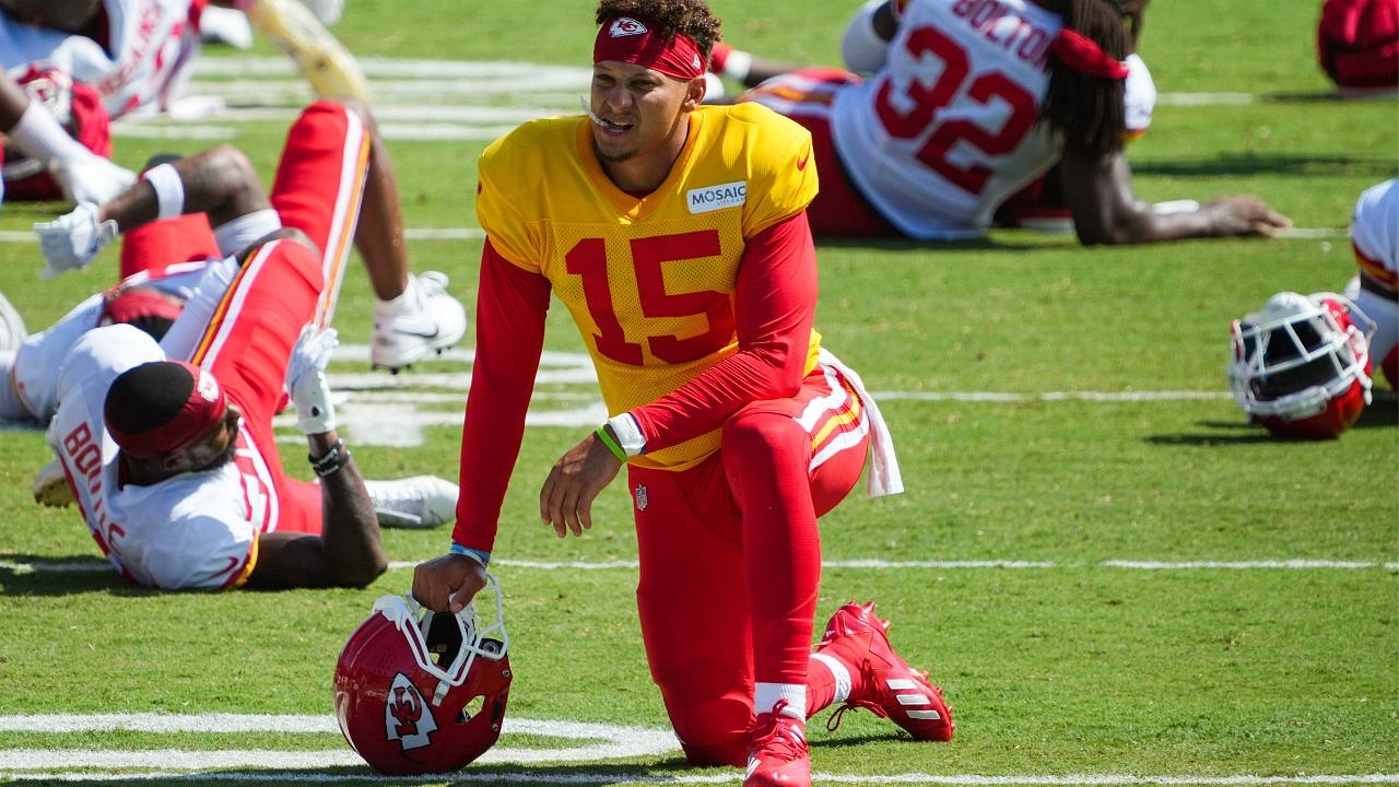 I Was Moved to Linebacker”: Earning $45,000,000 a Year as Chiefs QB, Patrick  Mahomes Recalls His Failed Attempt at Playing Linebacker When He Was 10  Years Old - The SportsRush