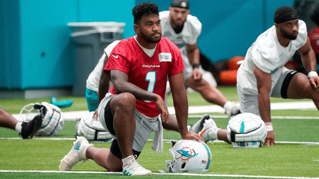 Four Years Before Signing a $75,500,000 Deal, Jarvis Landry Wiped off His  Mom's Massive Debt With His First Paycheck - The SportsRush