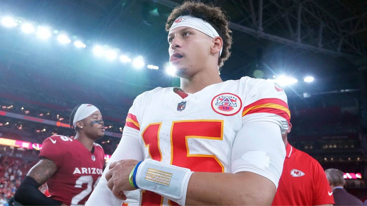 Patrick Mahomes' Personal Trainer Compares the QB to an Owl, While Explaining How he Makes Astonishing Plays; "Best That I've Seen"