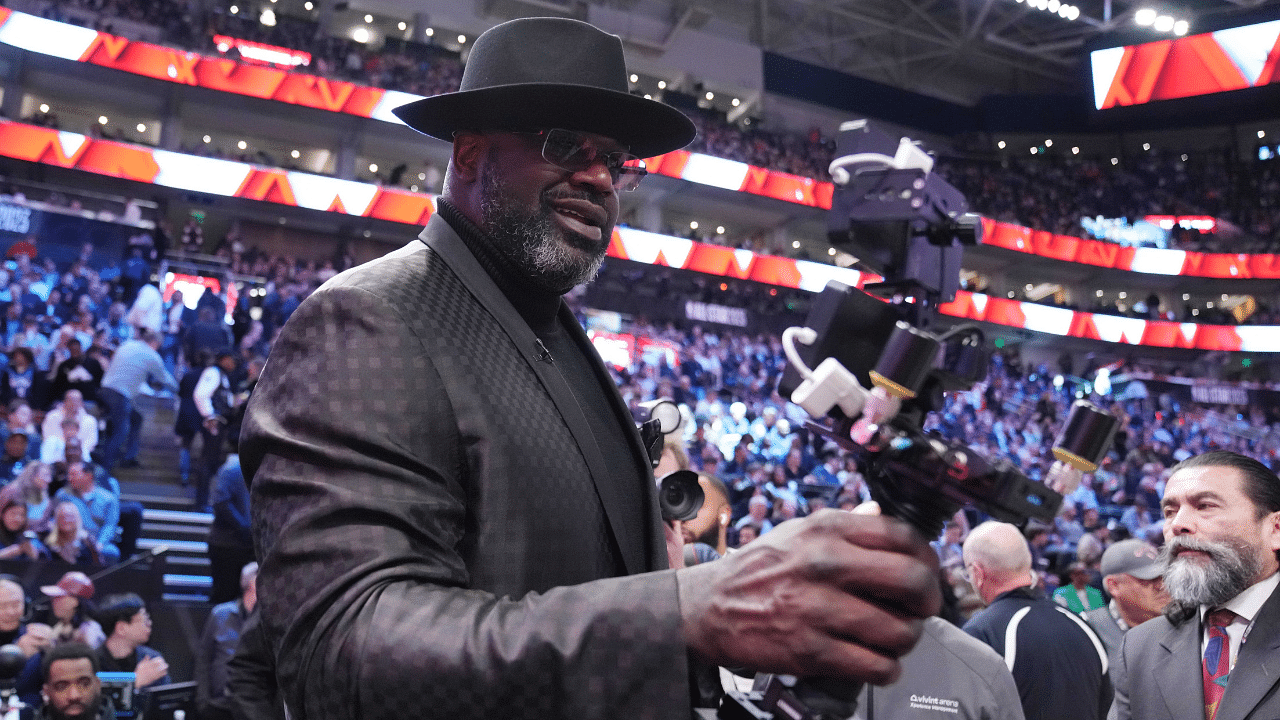 $10 Million Pay Cut": Taken Aback by $21,000,000 Disrespect, Shaquille  O'Neal Indirectly Confessed To Losing 'Apha Battle' to Kobe Bryant - The  SportsRush