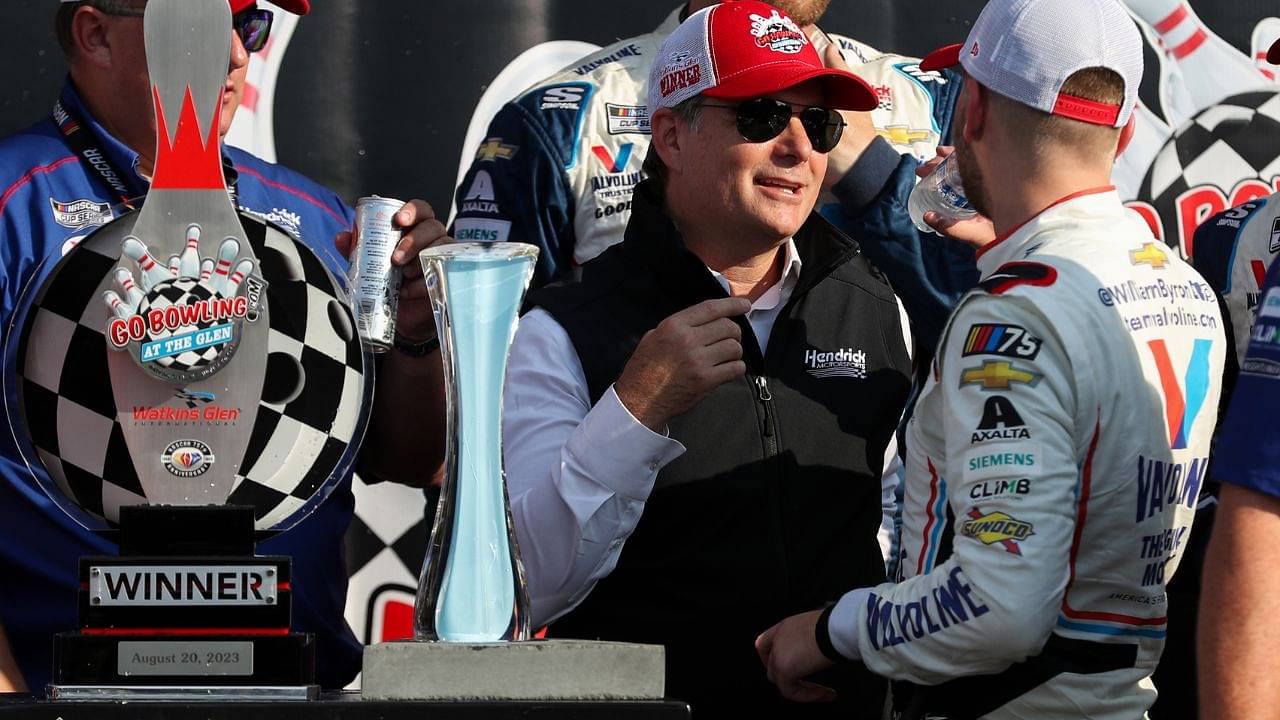 “Best Race Car Driver Talent-Wise”: William Byron Likened to Jeff Gordon by NASCAR Insider
