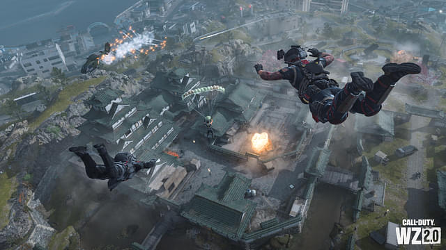 An image of soldiers landing in Warzone 2