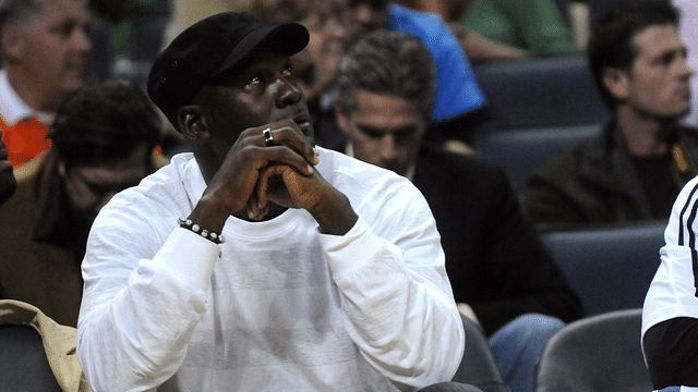 Before Donating All of His $1,000,000 Salary, Michael Jordan Sensitively Reacted to 9/11 Tragedy By Putting his Career on Hold