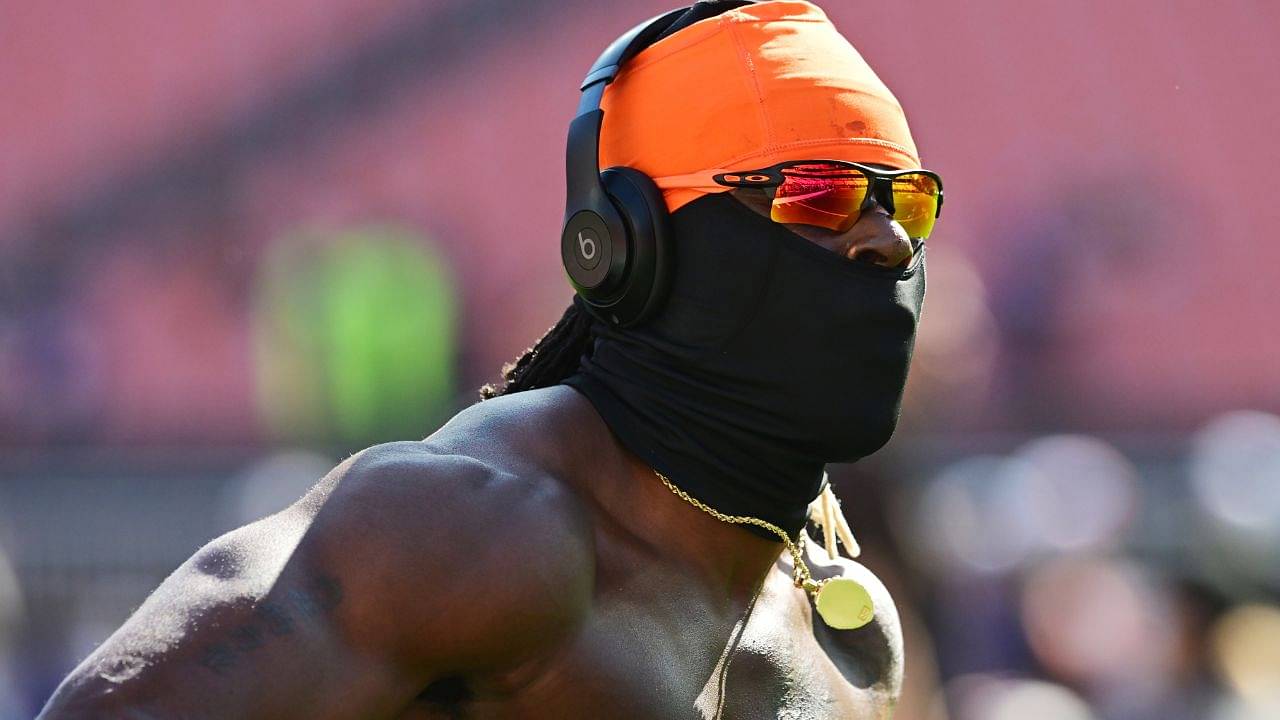 After Horrific Fire Accident, Browns' David Njoku Shuns Face Mask to Give an Inspiring Message; "End of the Day, Things Heal"