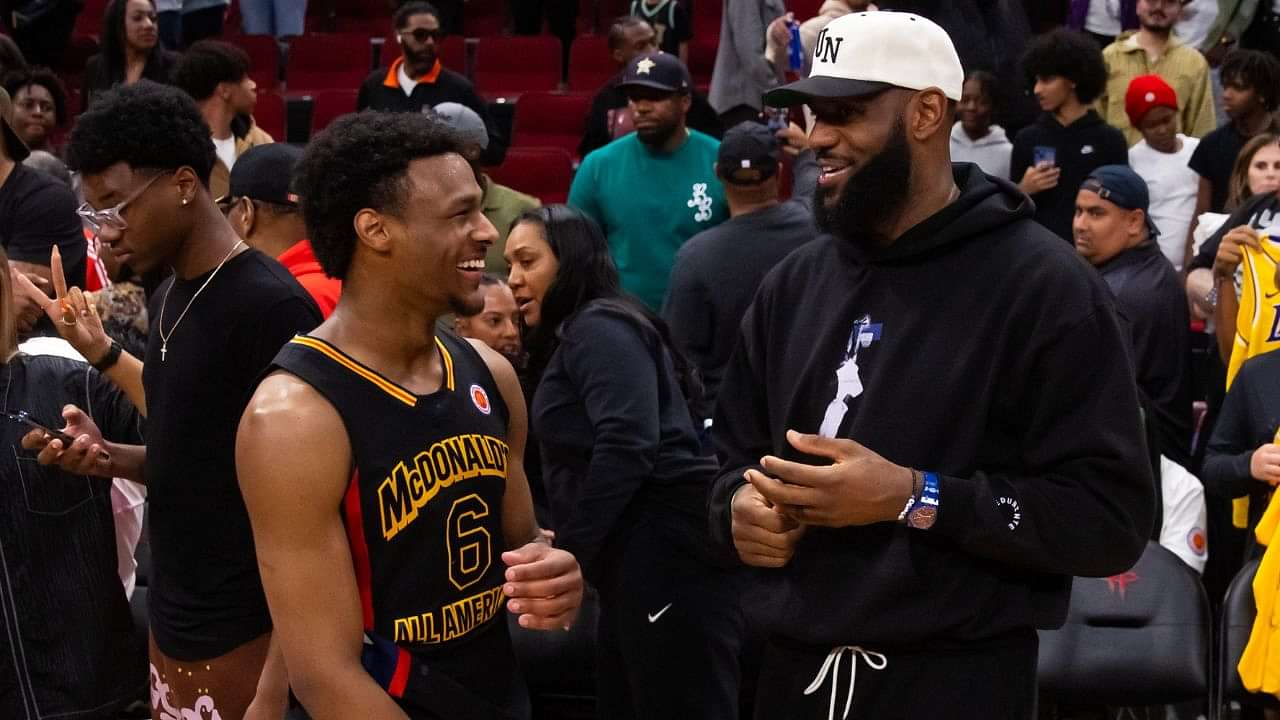 Sierra Canyon Trailblazers guard Bronny James (0) shoots the ball in front  of his father, LeBron James and Drake during the 2021 CIF Southern Section  Stock Photo - Alamy