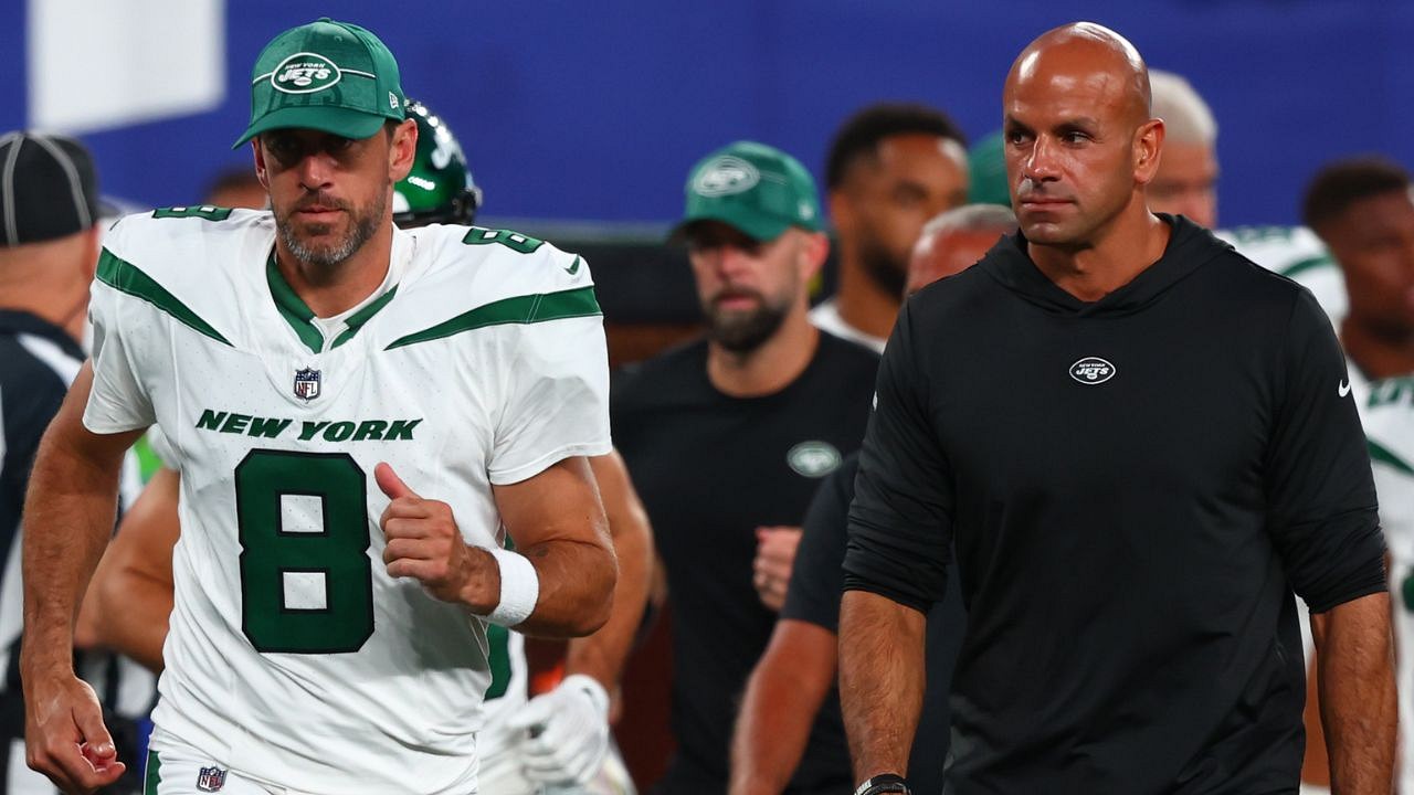 Robert Saleh Claims The Jets Won’t Raise An Alarm If Aaron Rodgers, Who ...