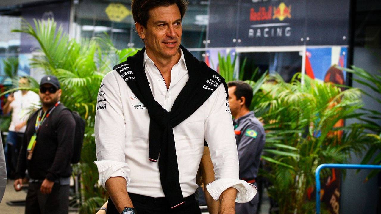 “Toto Wolff Visits the Aston Martin and McLaren Garage”: Ex-F1 Engineer Wants Mercedes to Learn from Their Customers