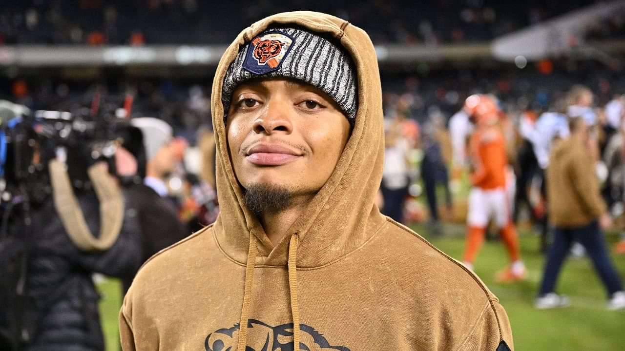 Justin Fields Wittingly Flipped the Bird to a Reporter After Loss to the Lions