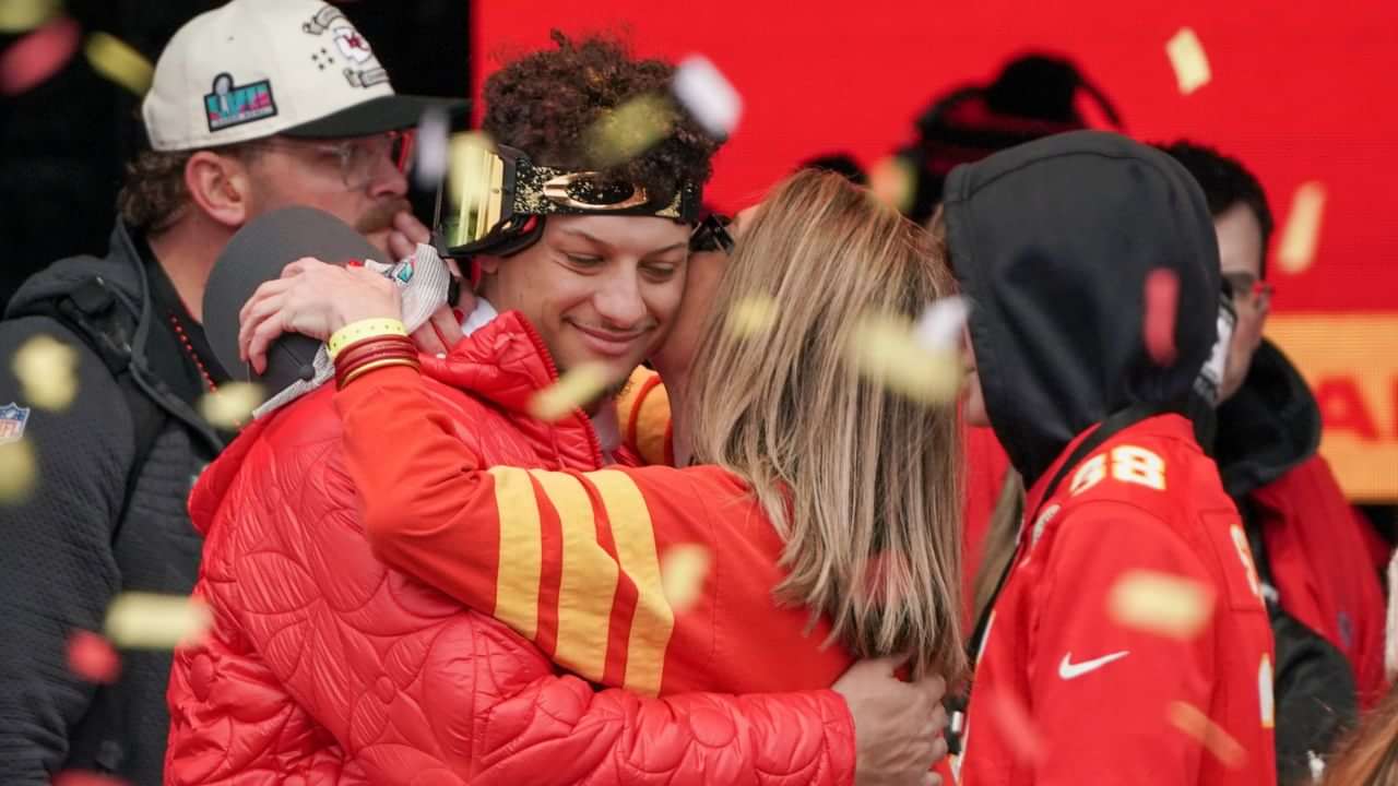Mother Randi Shares Worrisome Tweet on Patrick Mahomes’ Helmet Getting