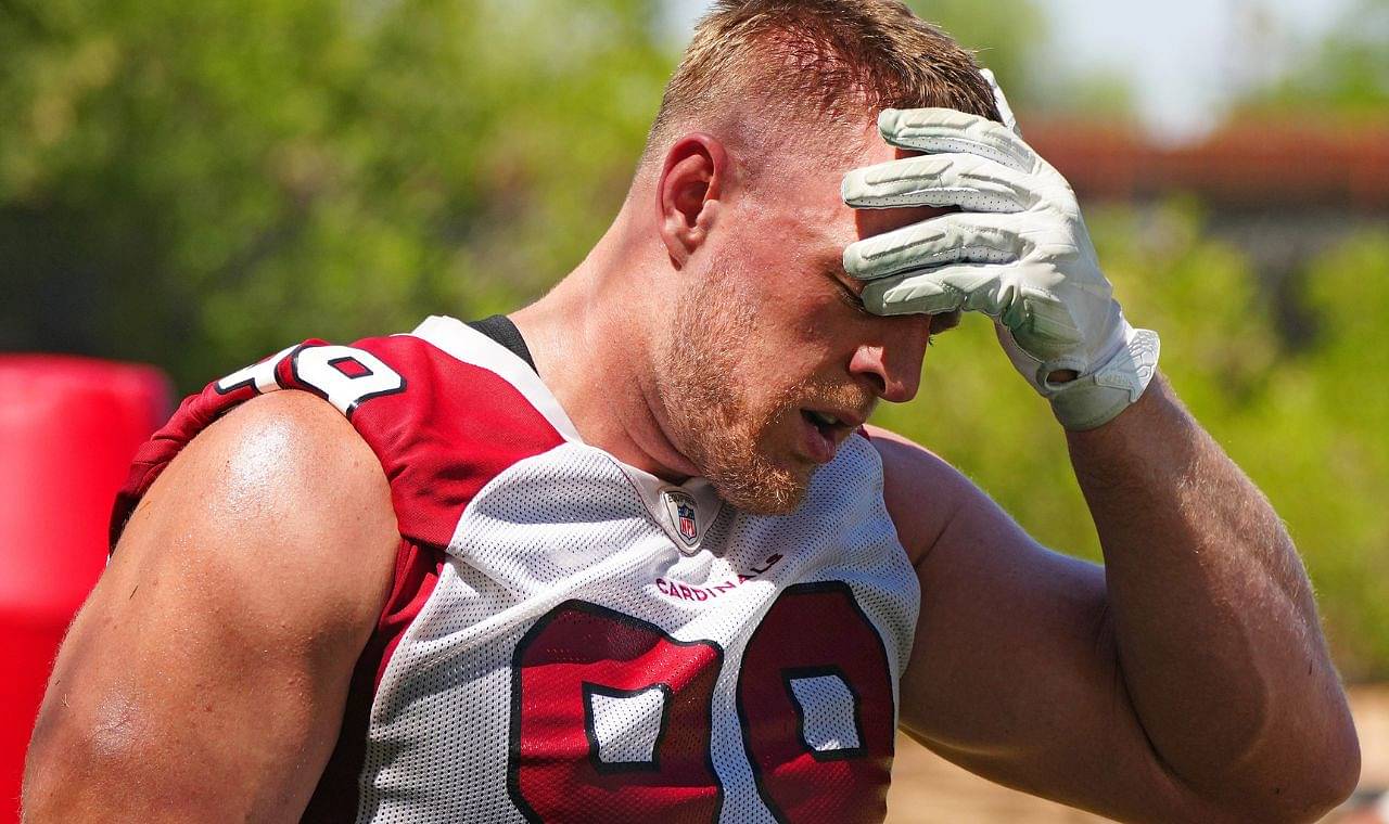 30 Days After Blasting NFL for 'Stealing' $40,000 from Amon-Ra St. Brown, JJ Watt is Fuming Over $21,000 Fine on Saquon Barkley