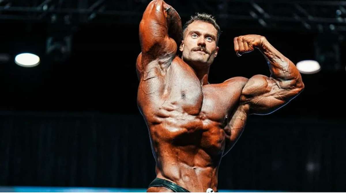 Chris Bumstead Revealed Hardcore Shoulder Workout That Won Him the Mr ...