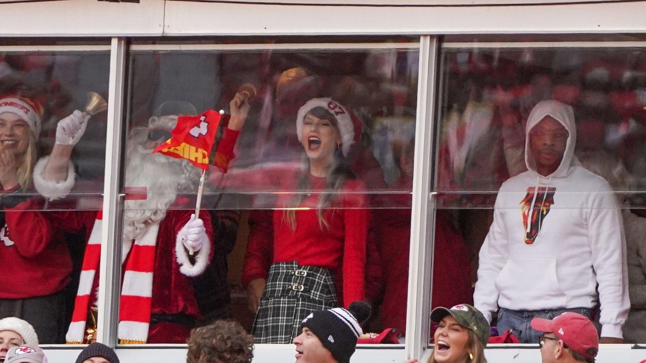 Taylor Swift Rocked This $498 Sweater On Christmas While Cheering For Travis Kelce At the Arrowhead Stadium