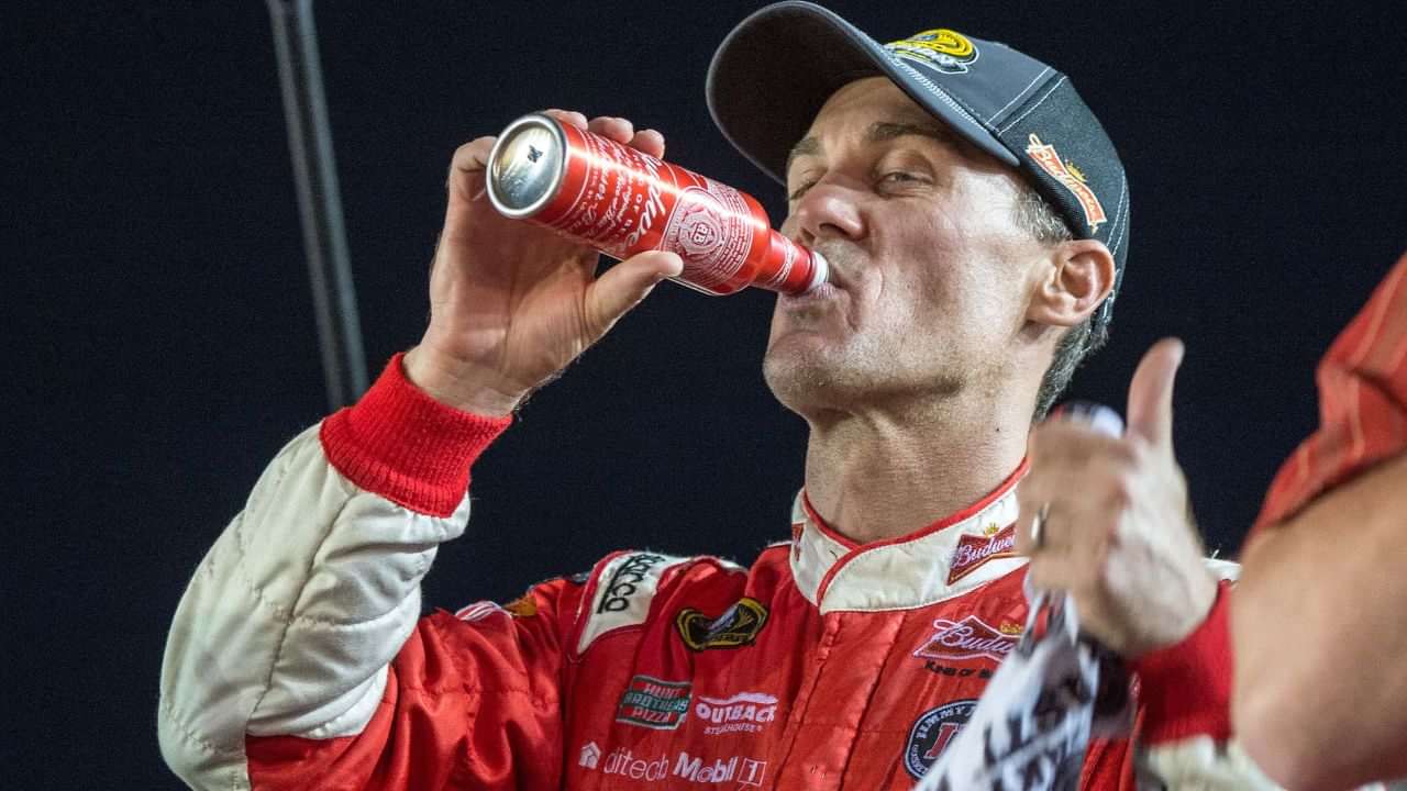 How Do NASCAR Drivers Eat and Drink in a Car During the Race? The