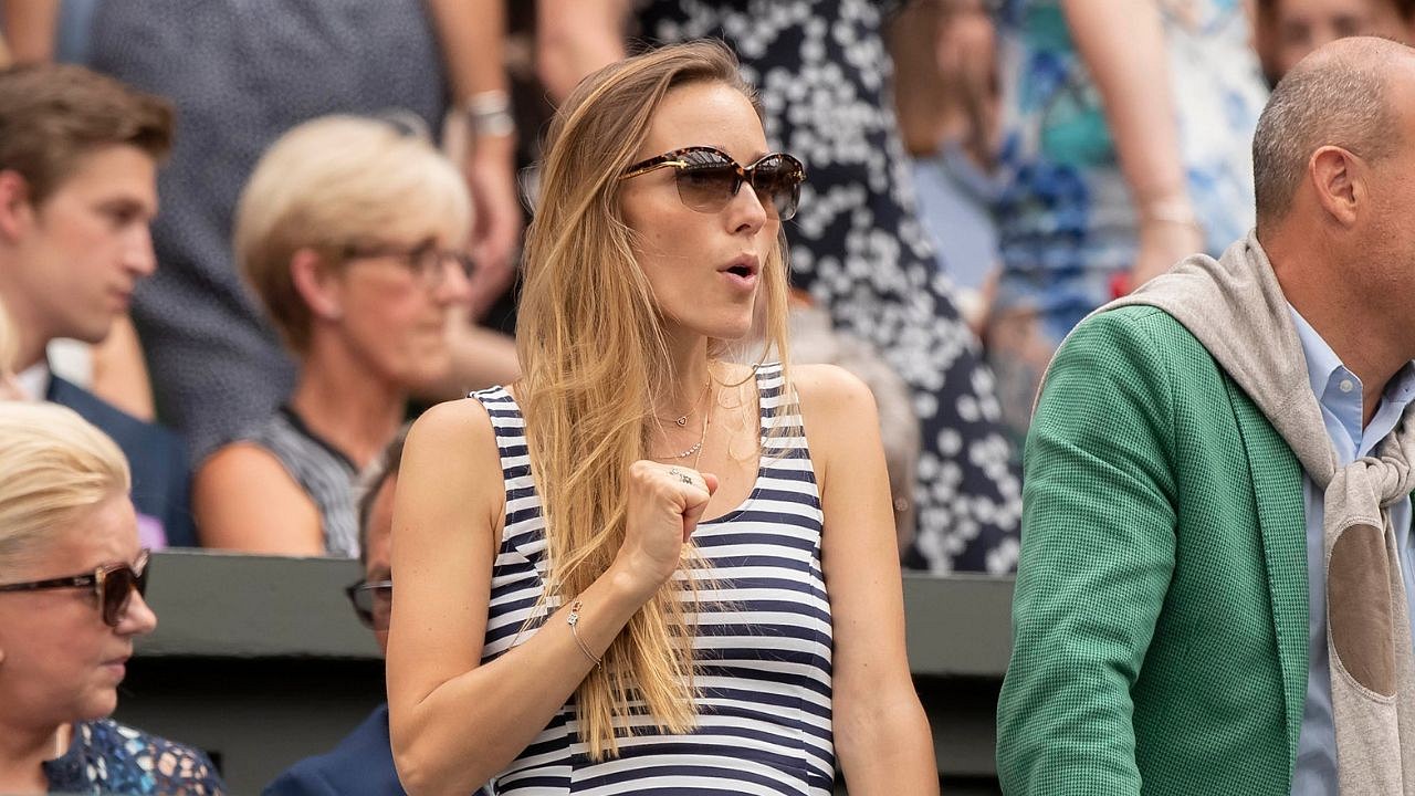 Novak Djokovic's wife makes Wimbledon RETURN to cheer her man home - Daily  Star