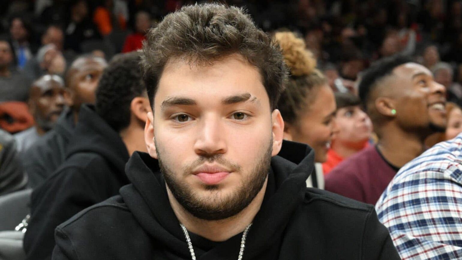 Adin Ross reveals two brothers are suing him Archives - The SportsRush