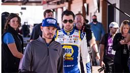 February 5, 2022, Los Angeles, California, USA: Kyle Larson $5 and Chase Elliott 9 arrive to the NASCAR, Motorsport, USA Busch Light Clash press conference, PK, Pressekonferenz on Saturday February 5, 2022 at the Los Angeles Memorial Coliseum in Los Angeles, California. /PI Los Angeles USA