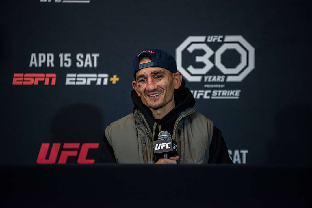 Max Holloway Eyes Historic Double Title Bid – Featherweight and ...