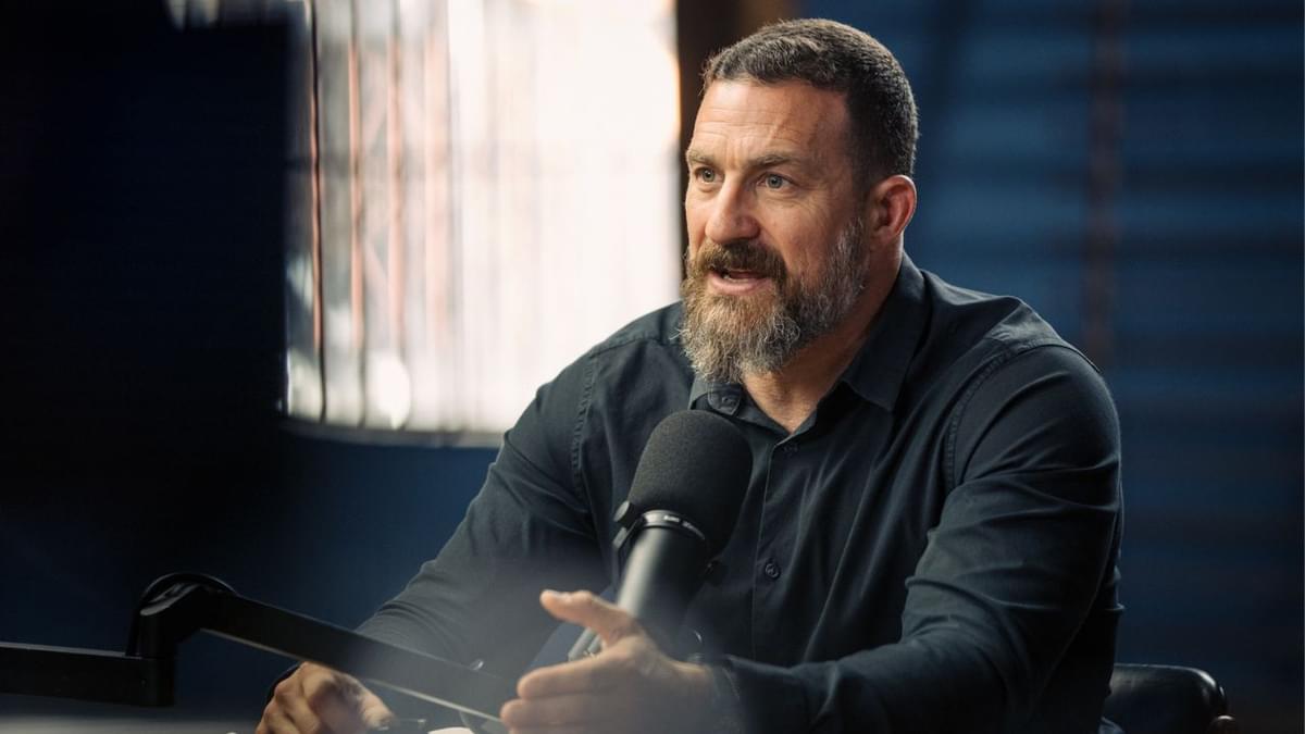 Neuroscientist Dr. Andrew Huberman Reveals How Sunlight Exposure Tops Effects of Caffeine