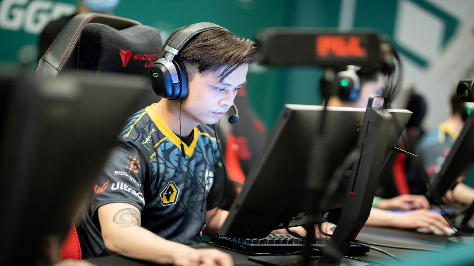 “Hopefully Its Perma for Cheating” Streamer and Former Professional CS