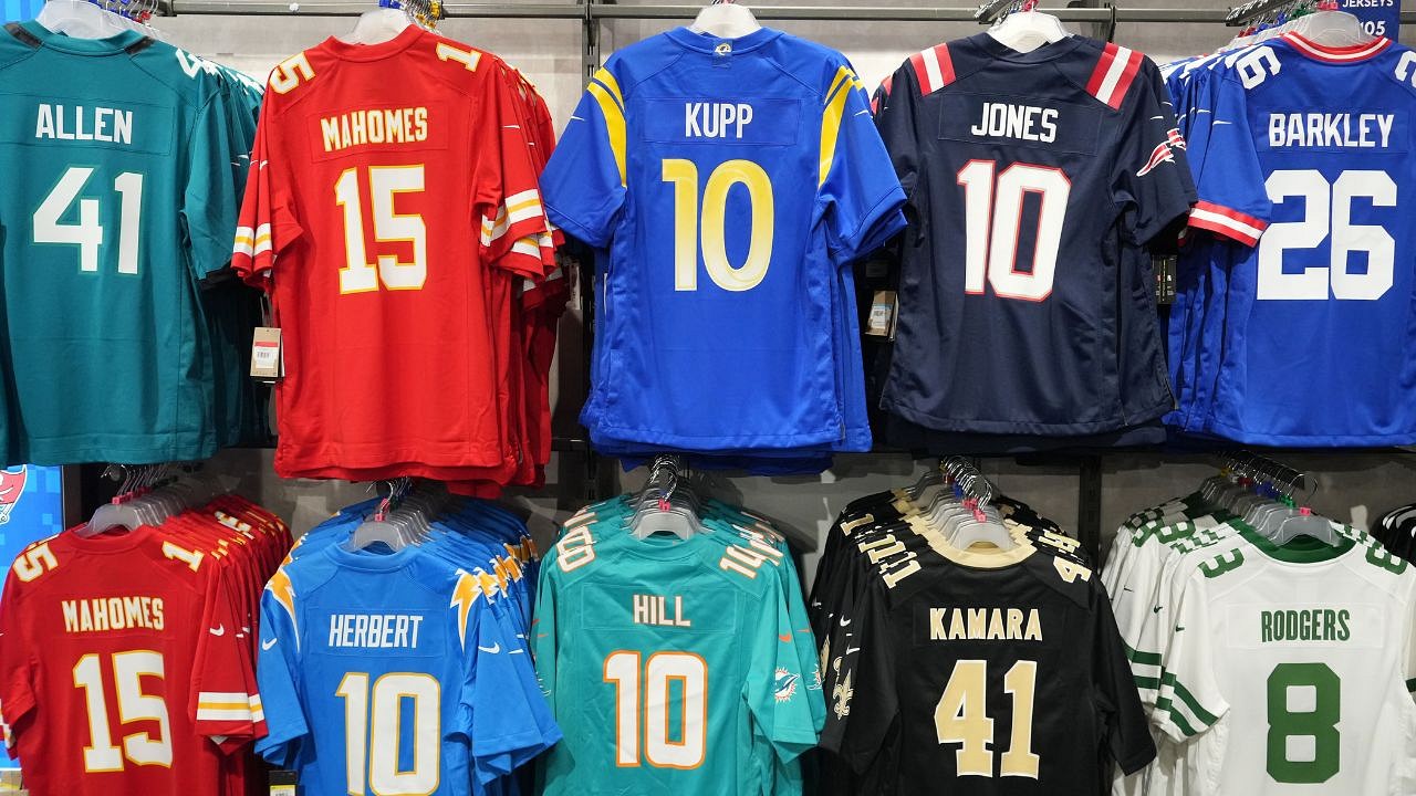 Why NFL Quarterbacks Don’t Wear Jerseys With Numbers Above 19?